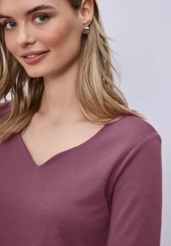 Kurzarm Shirt mit Herzausschnitt
