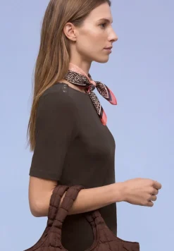 Kurzarm Shirt mit Knopfdetail