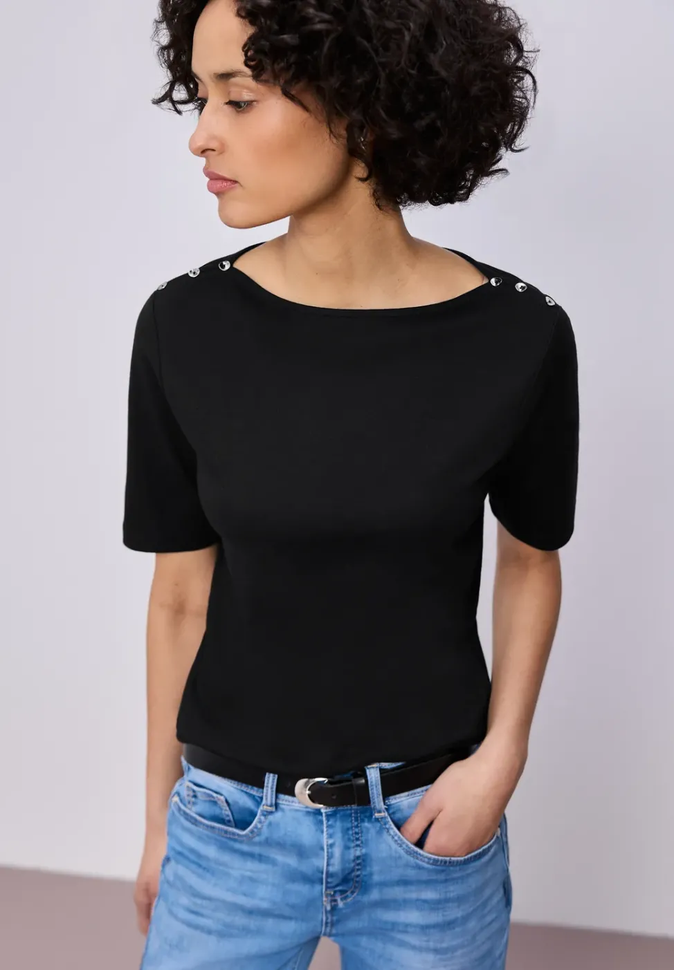 Kurzarm Shirt mit Knopfdetail