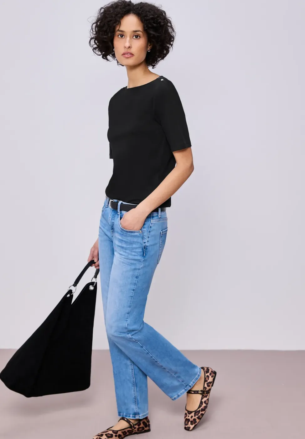 Kurzarm Shirt mit Knopfdetail
