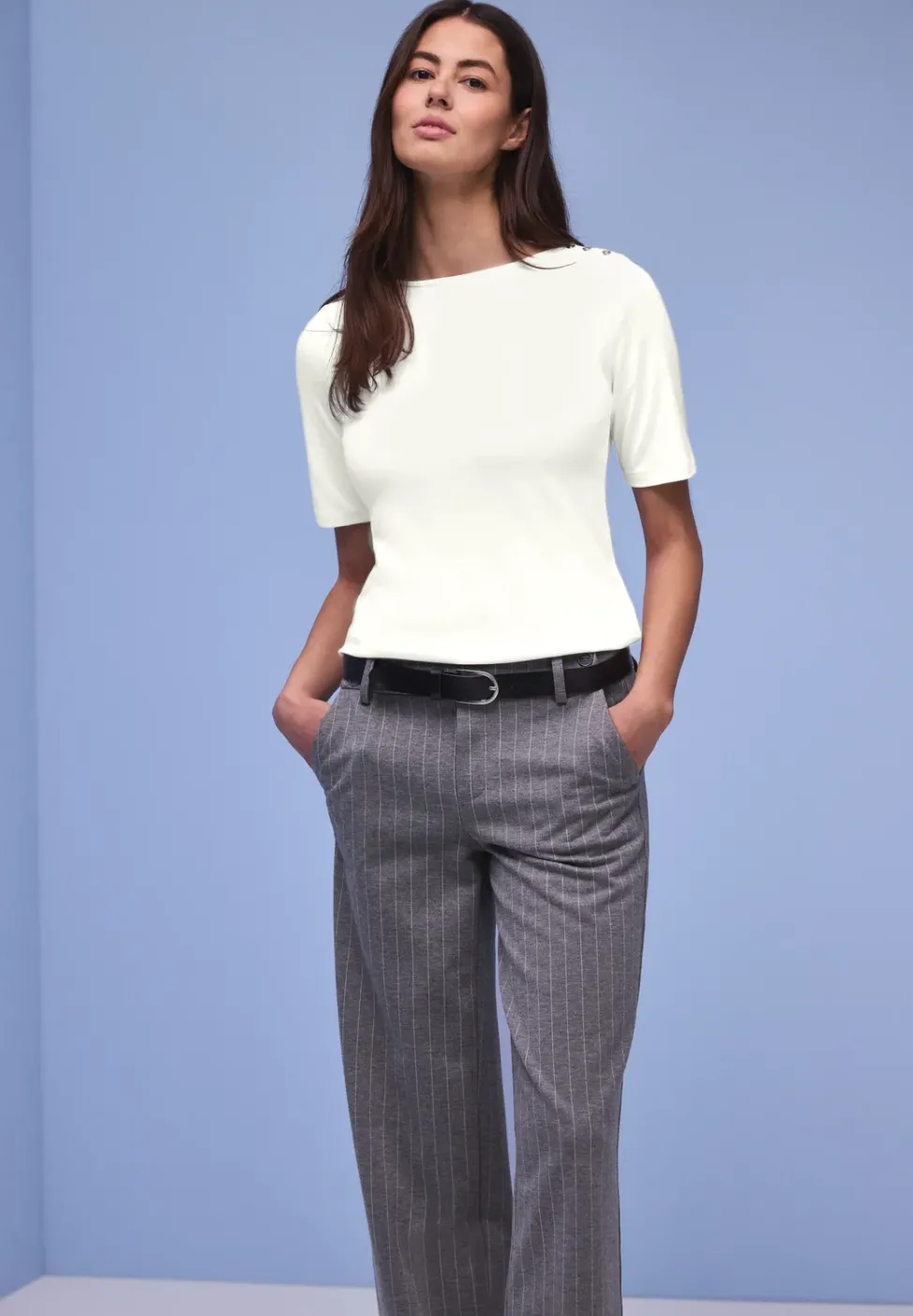 Kurzarm Shirt mit Knopfdetail