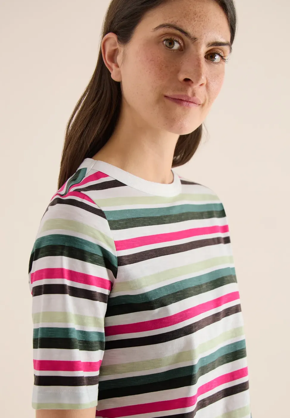 Kurzarm Shirt mit Multicolor Streifen