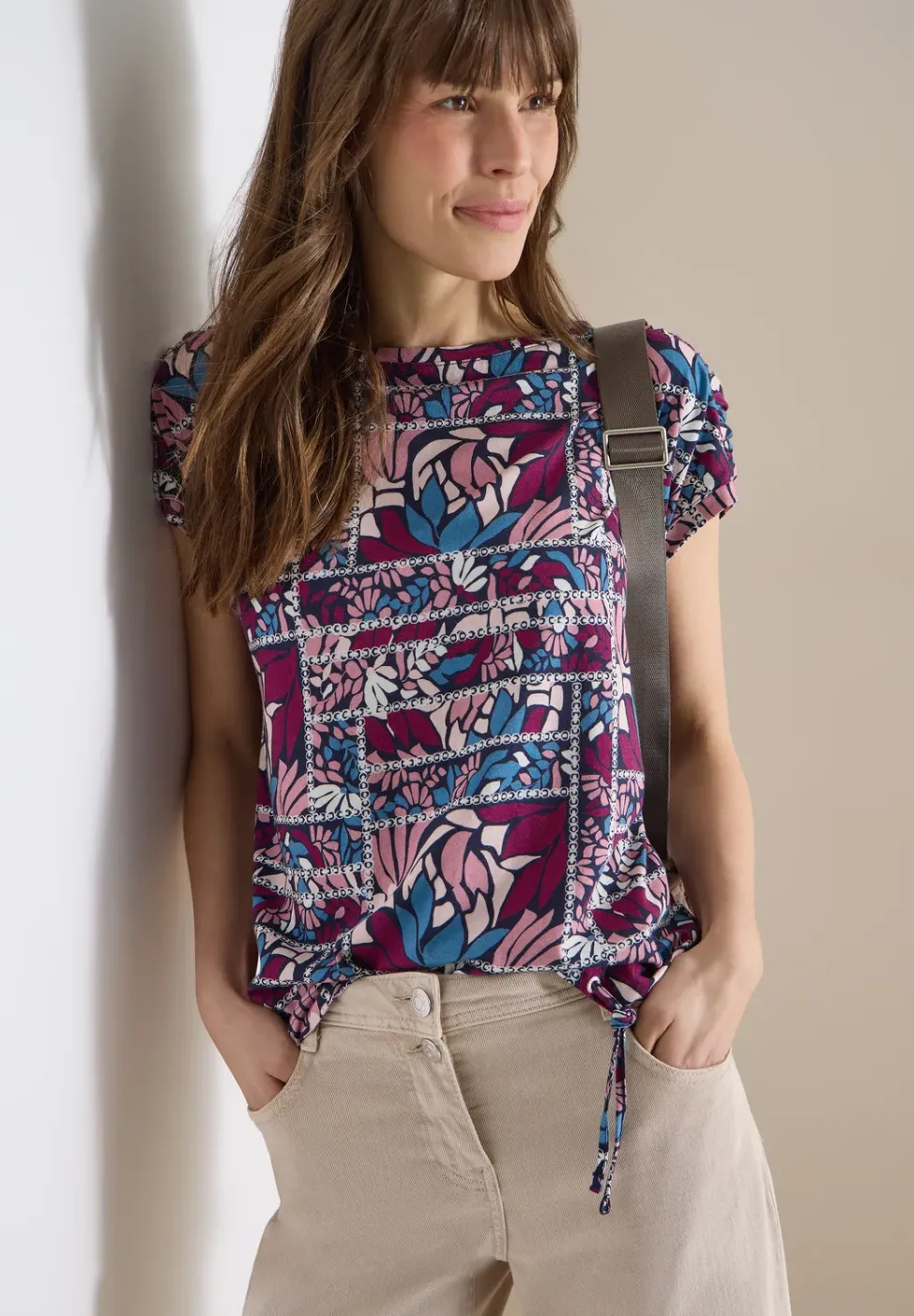 Kurzarm Shirt mit Patchwork-Print