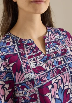 Kurzarm Shirt mit Split Neck und Print