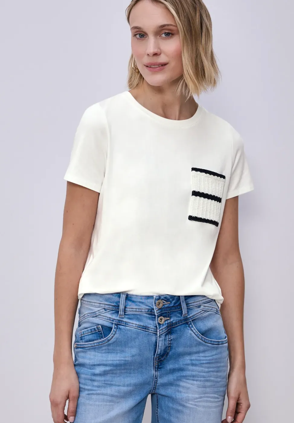 Kurzarm Shirt mit Streifen-Tasche