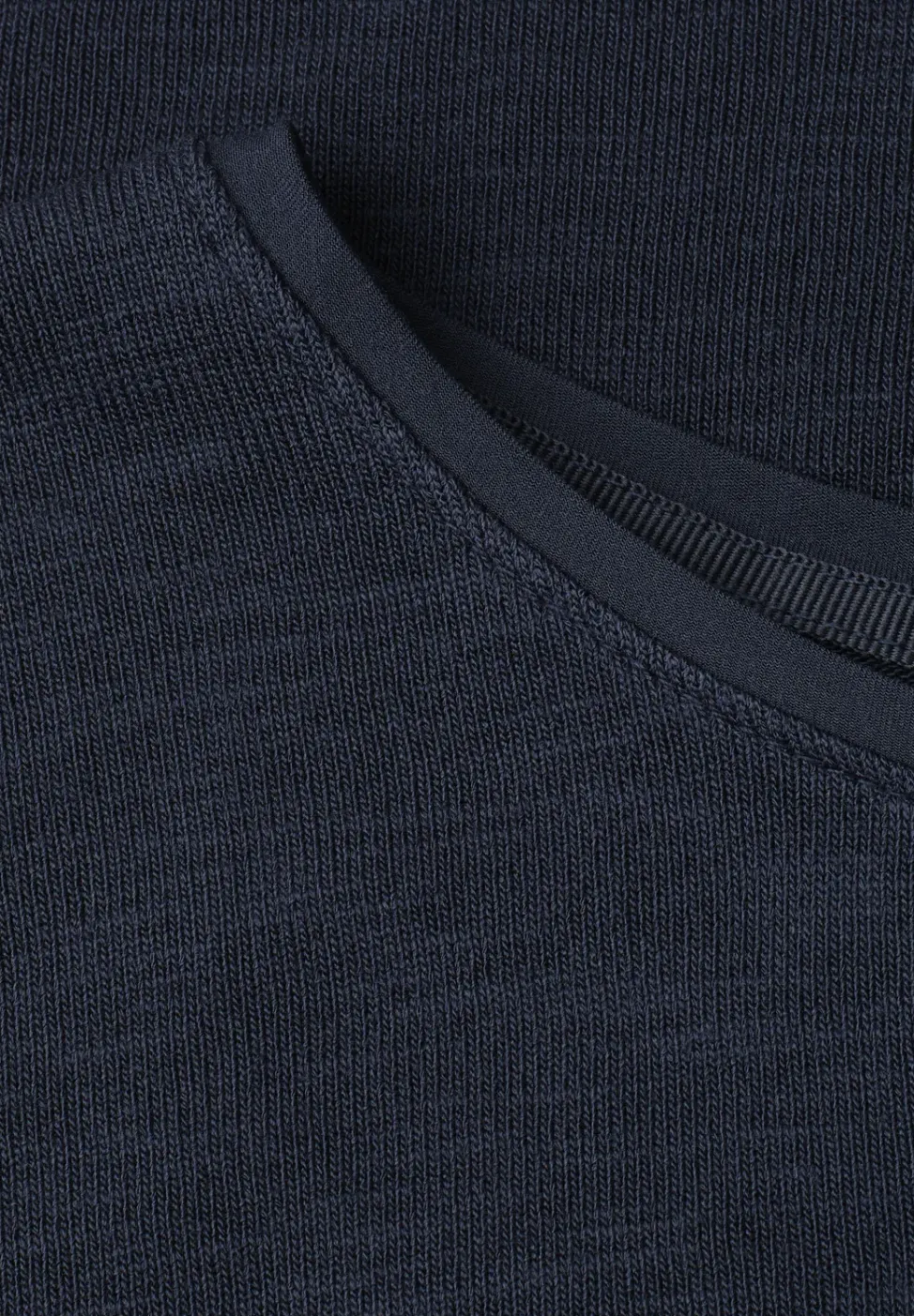 Kurzarm Shirt mit U-Boot-Ausschnitt
