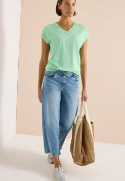 Kurzarm Shirt mit V-Neck in Unifarbe