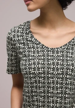 Kurzarm T-Shirt mit gerundetem V-Neck