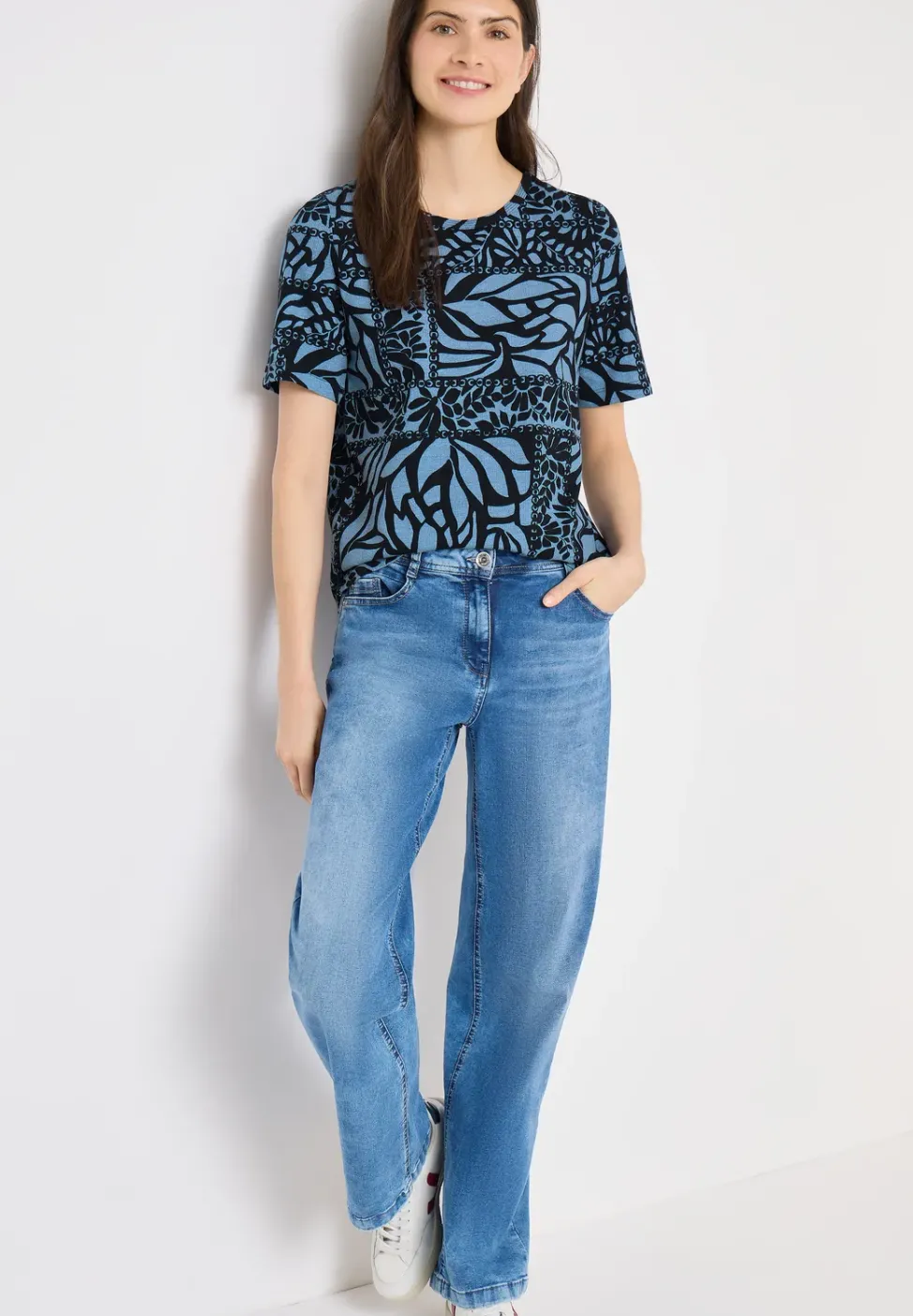 Kurzarm T-Shirt mit Patchwork Print