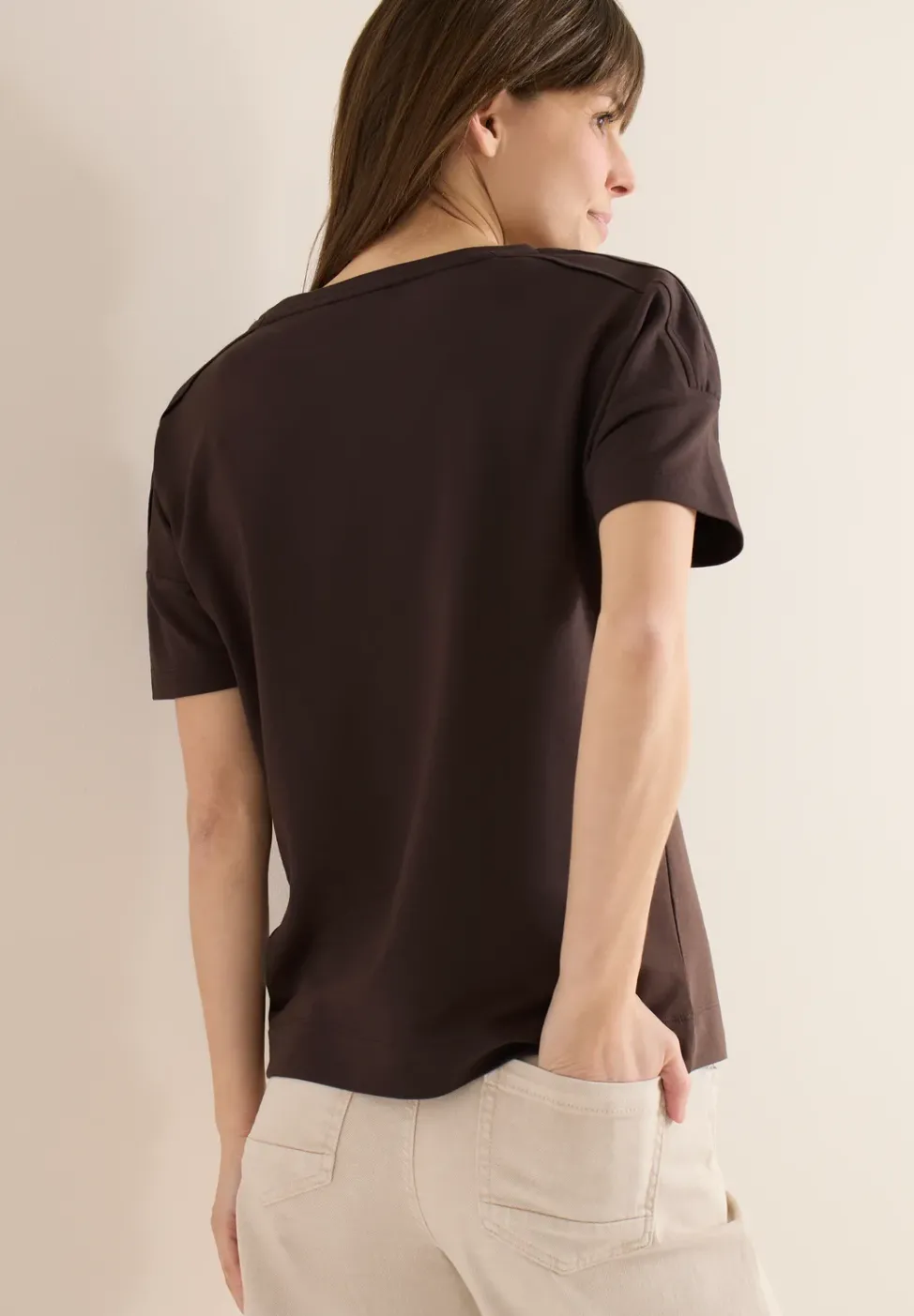 Kurzarm T-Shirt mit Schulterdetail