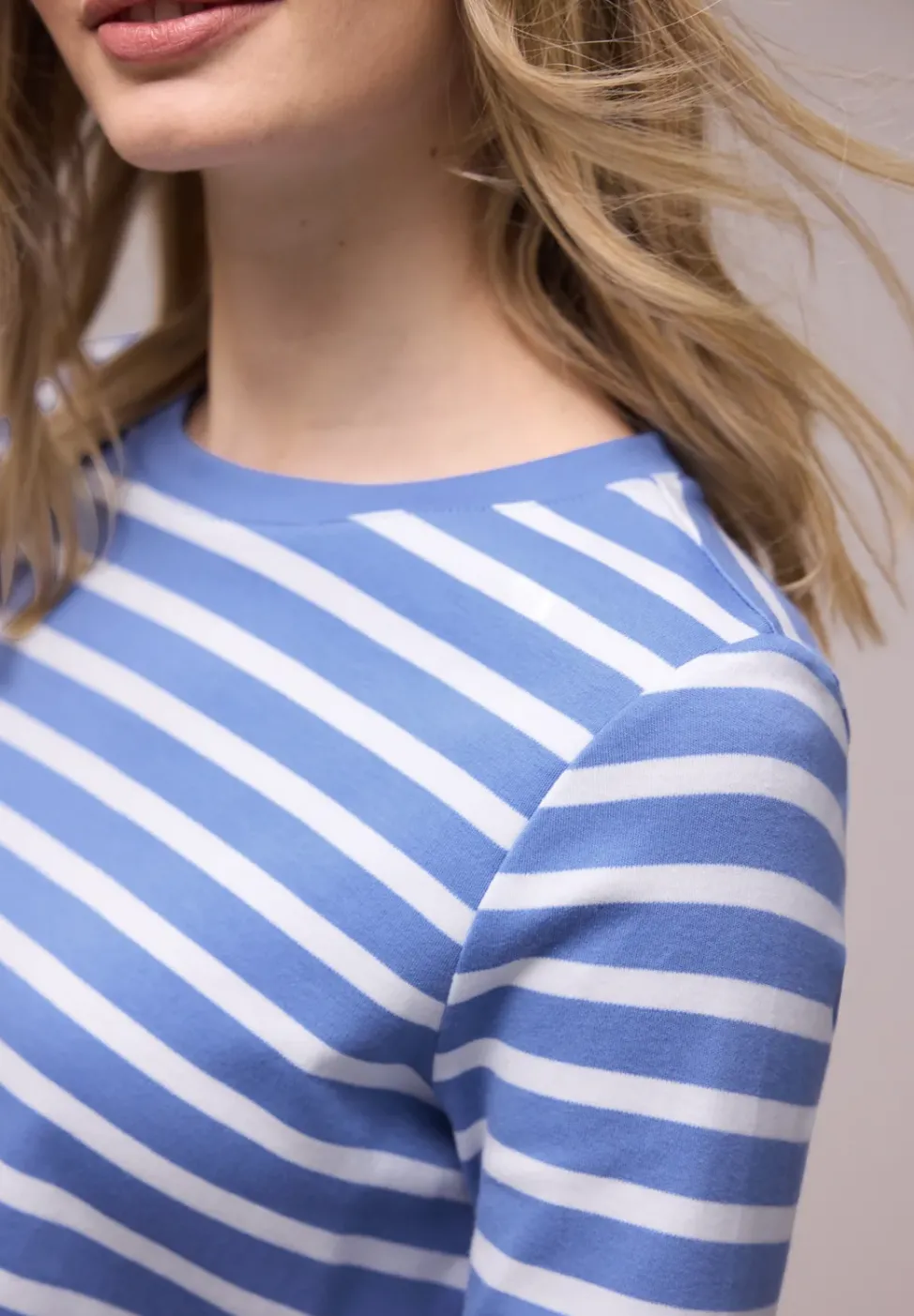 Kurzarm T-Shirt mit Streifenmuster