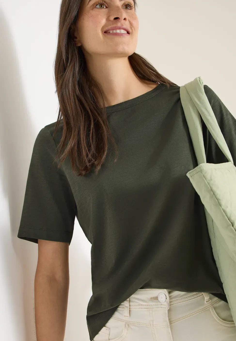 Kurzarm T-Shirt mit U-Boot-Ausschnitt