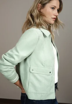 Kurze Cordjacke