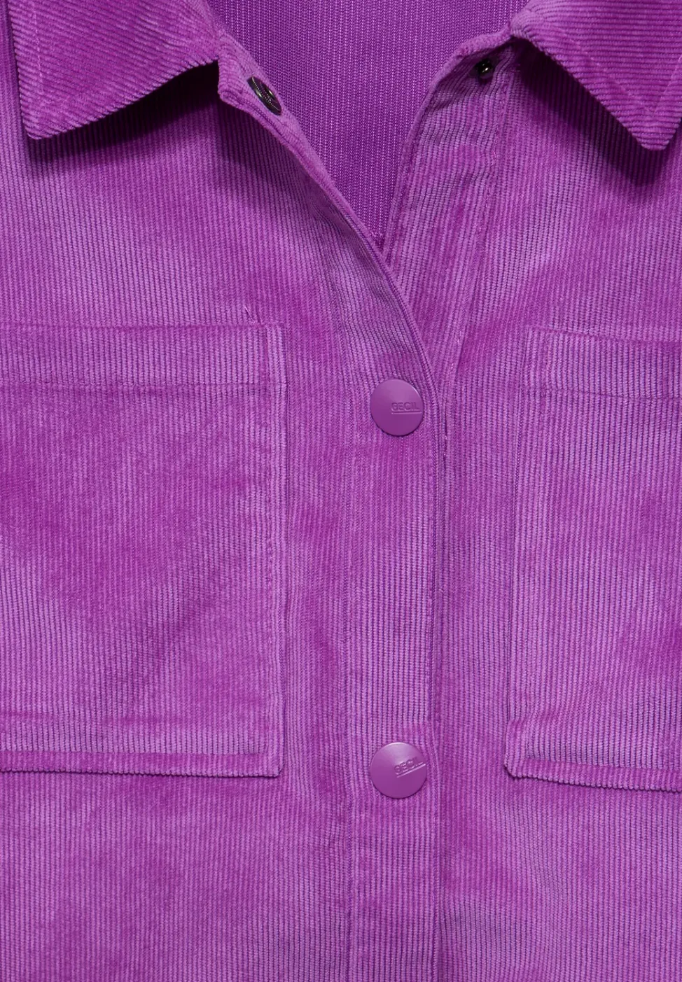 Kurze Cordjacke
