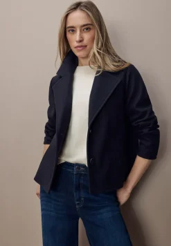 Kurze Cosy Reversjacke