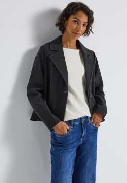 Kurze Cosy Reversjacke