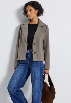 Kurze Cosy Reversjacke