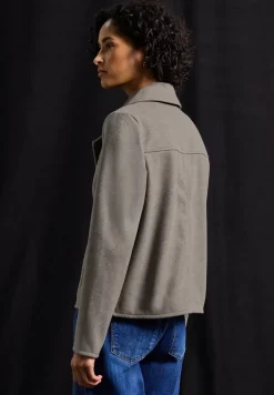 Kurze Cosy Reversjacke