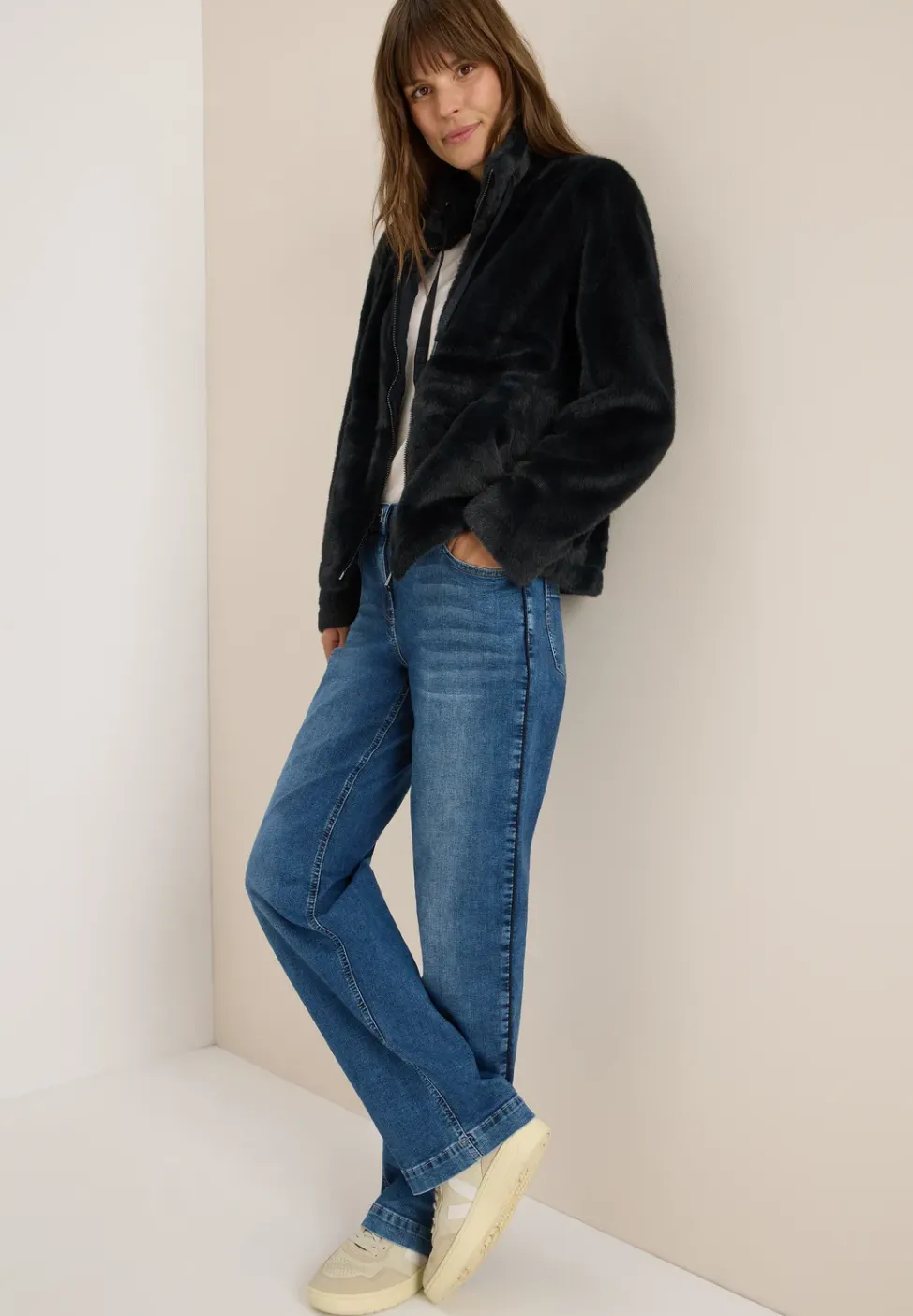 Kurze Fellimitat Jacke