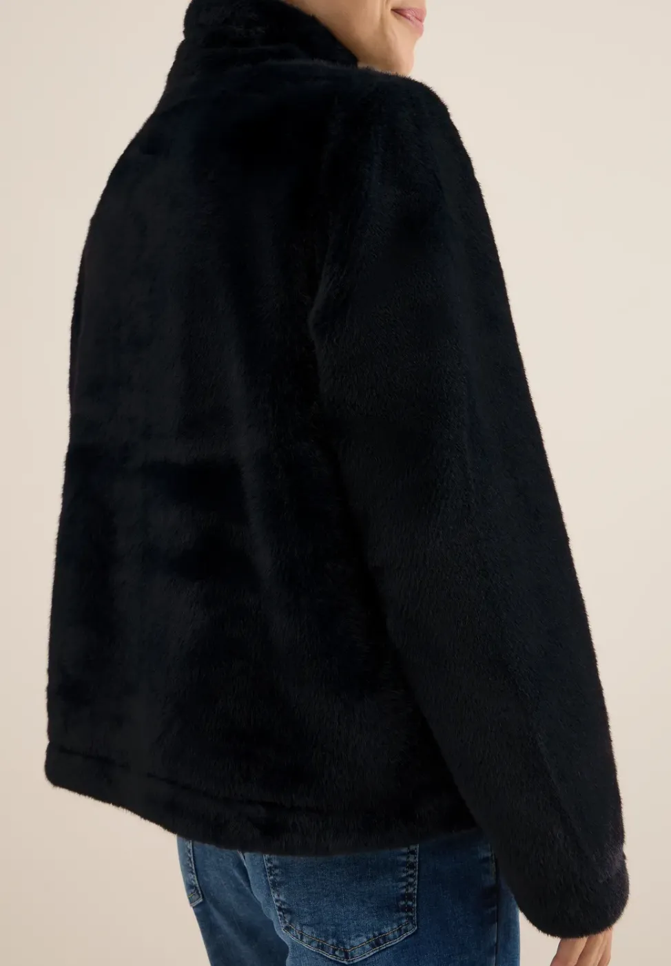 Kurze Fellimitat Jacke