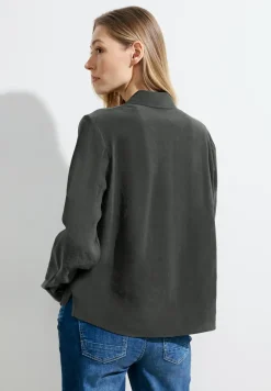 Kurze Hemdbluse