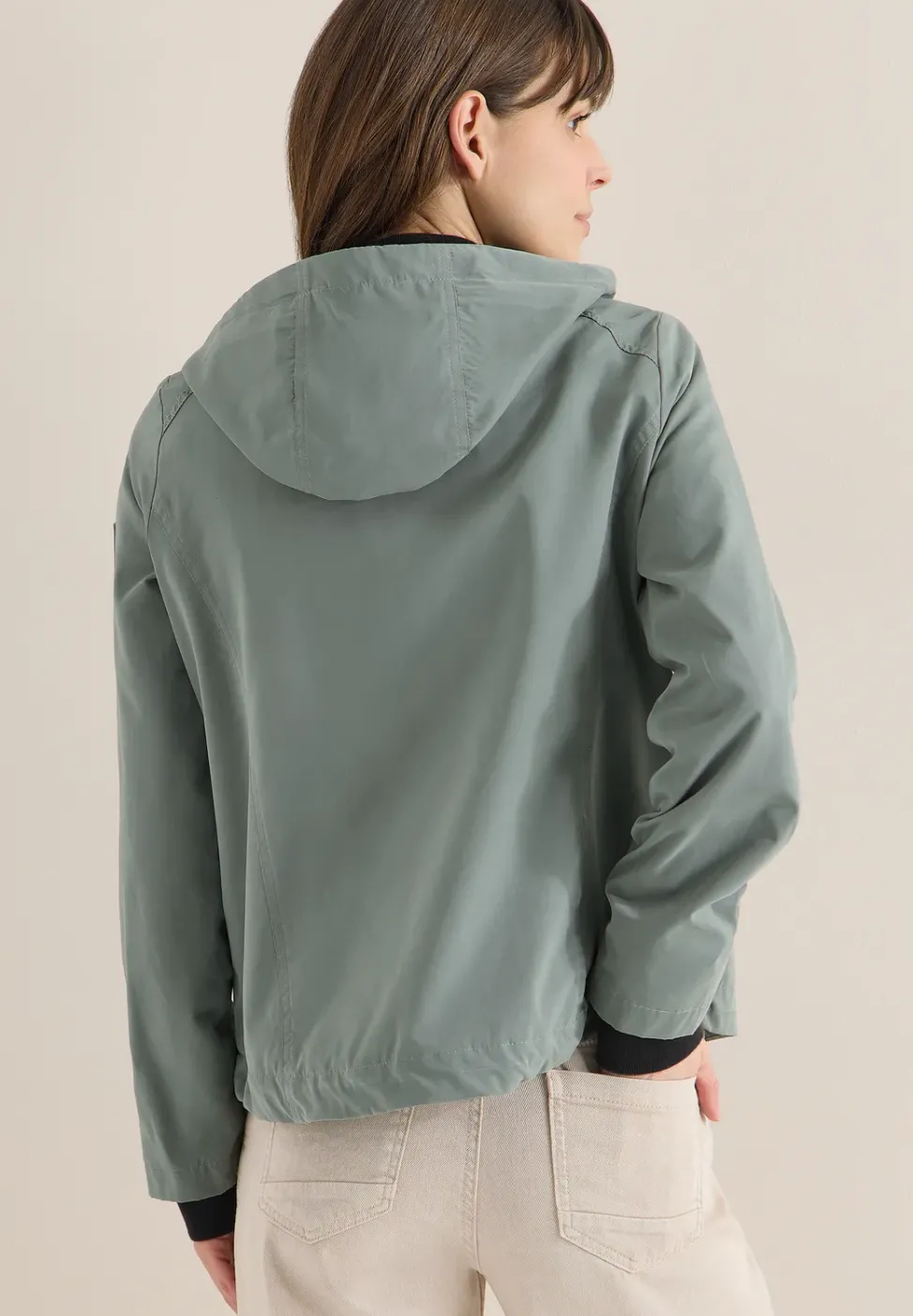 Kurze Jacke