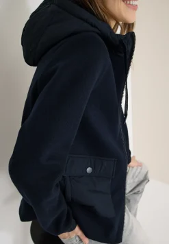 Kurze Jacke
