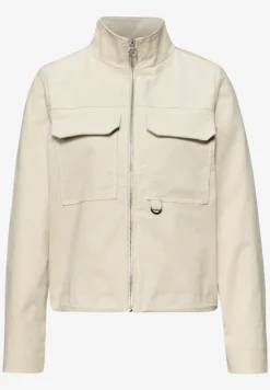 Kurze Jacke