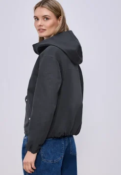 Kurze Jacke