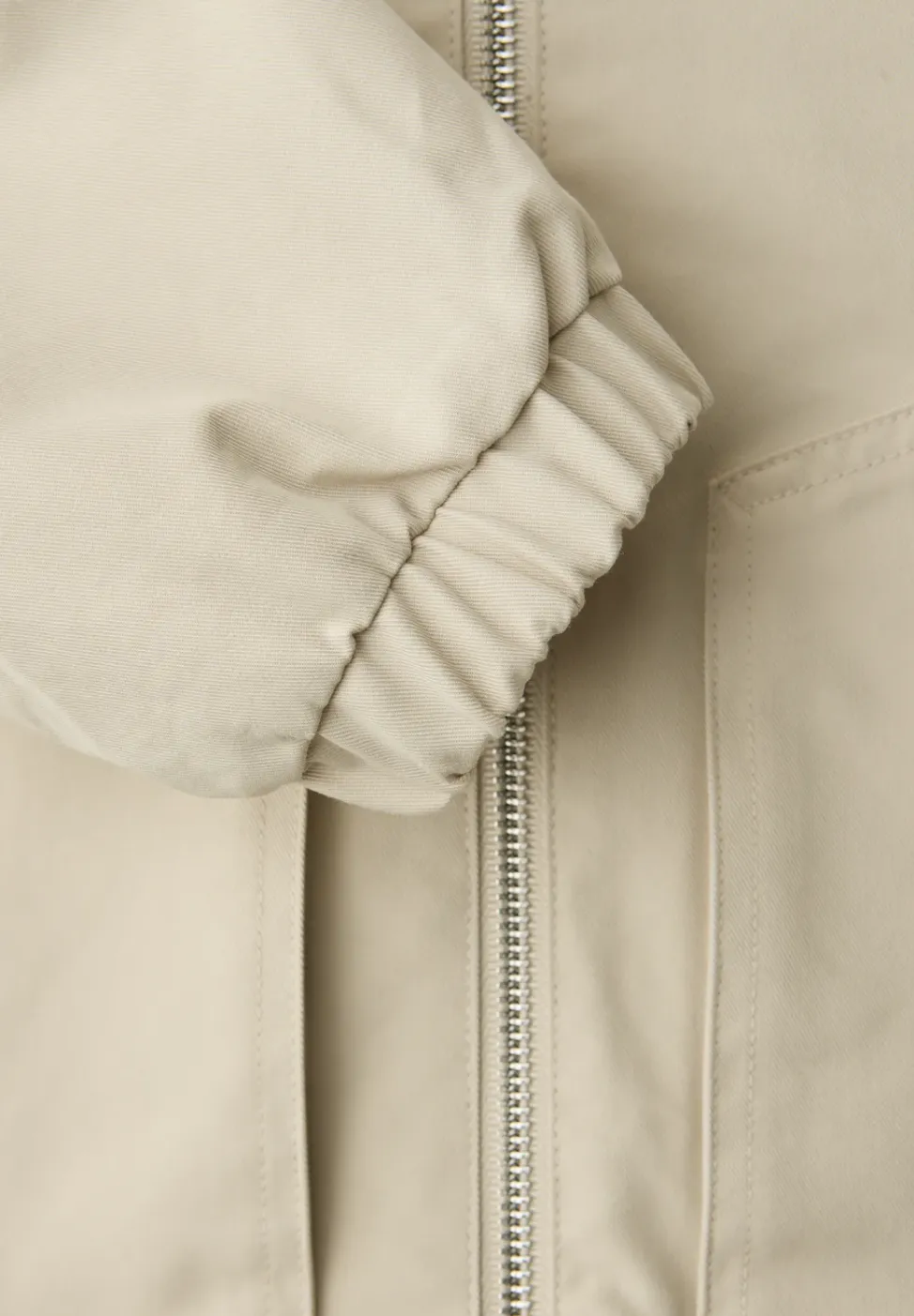 Kurze Jacke