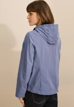 Kurze Jacke