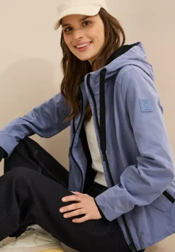 Kurze Jacke