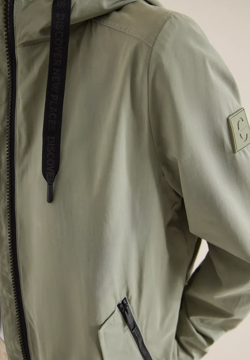Kurze Jacke