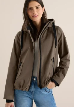 Kurze Jacke