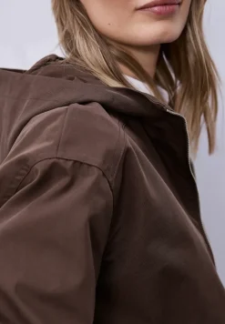 Kurze Jacke