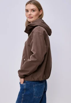 Kurze Jacke
