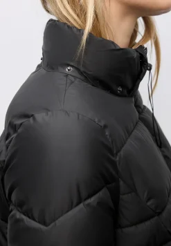Kurze Steppjacke