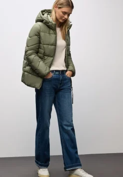 Kurze Steppjacke
