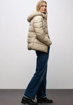 Kurze Steppjacke