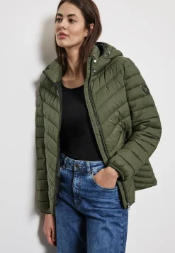 Kurze Steppjacke