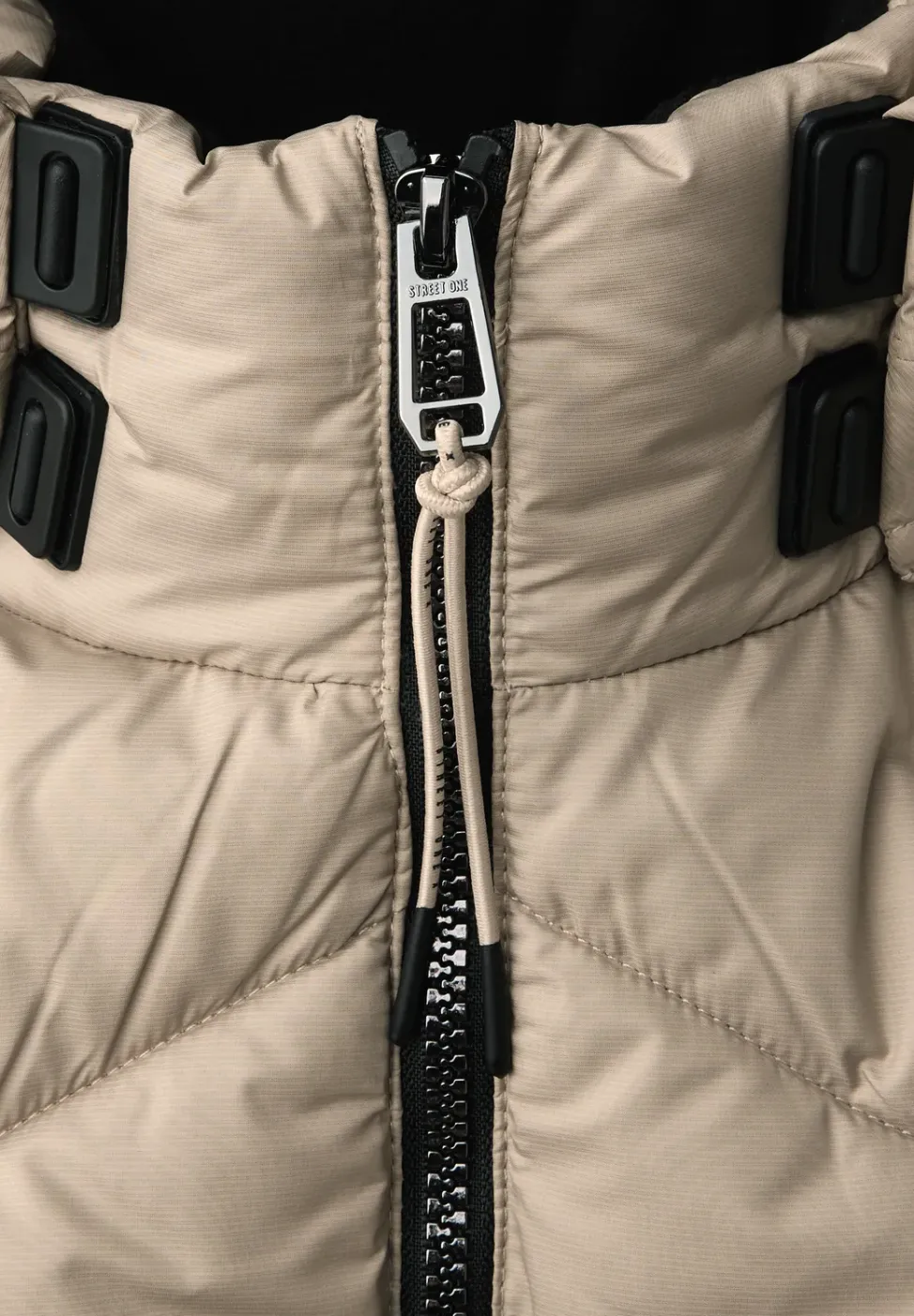 Kurze Steppjacke