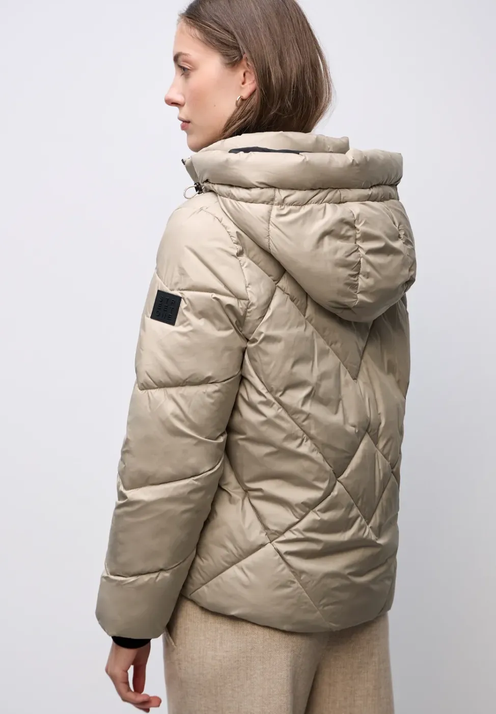 Kurze Steppjacke