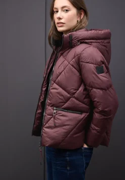 Kurze Steppjacke
