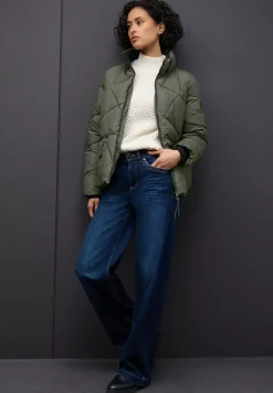 Kurze Steppjacke