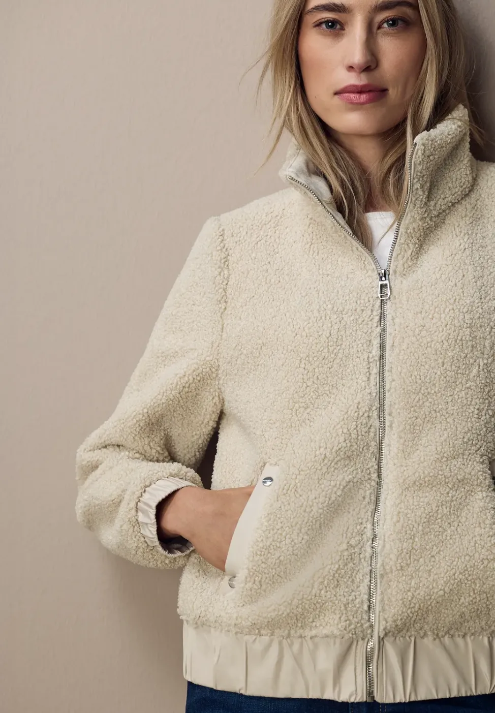 Kurze Teddy Jacke