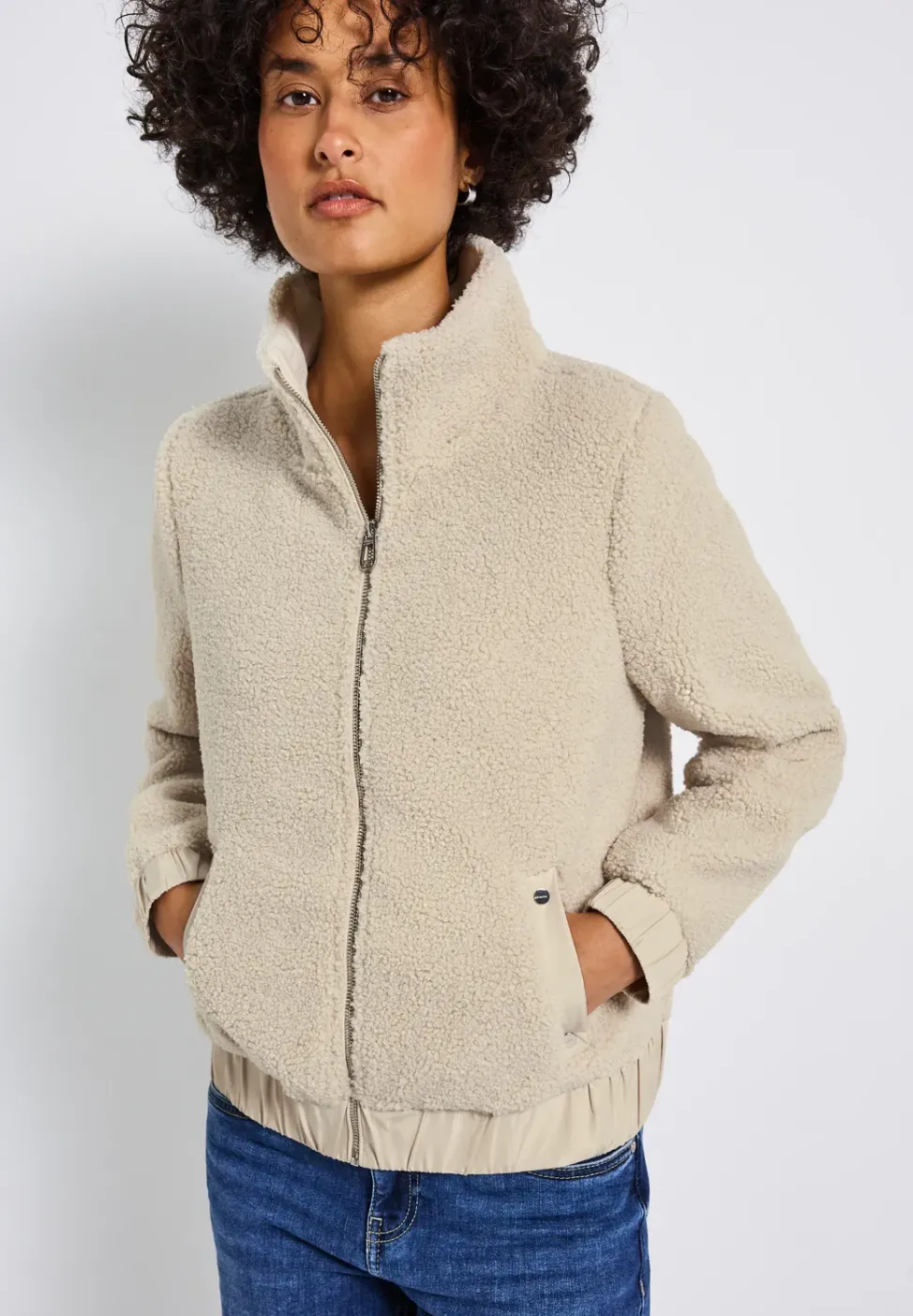 Kurze Teddy Jacke