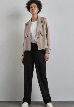 Kurze Velours Jacke