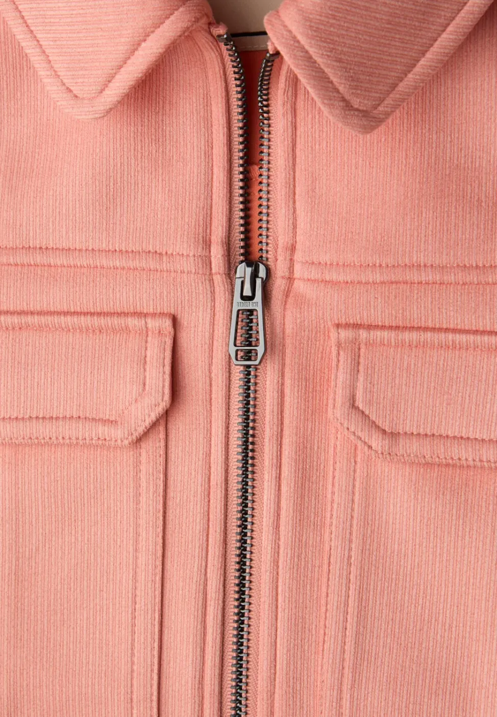Kurze Veloursjacke