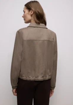 Kurze Veloursjacke