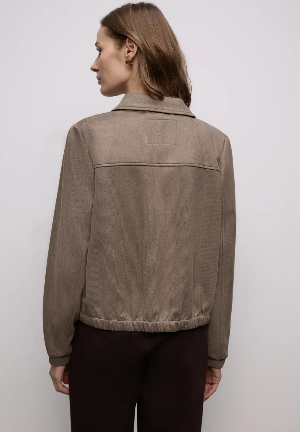 Kurze Veloursjacke